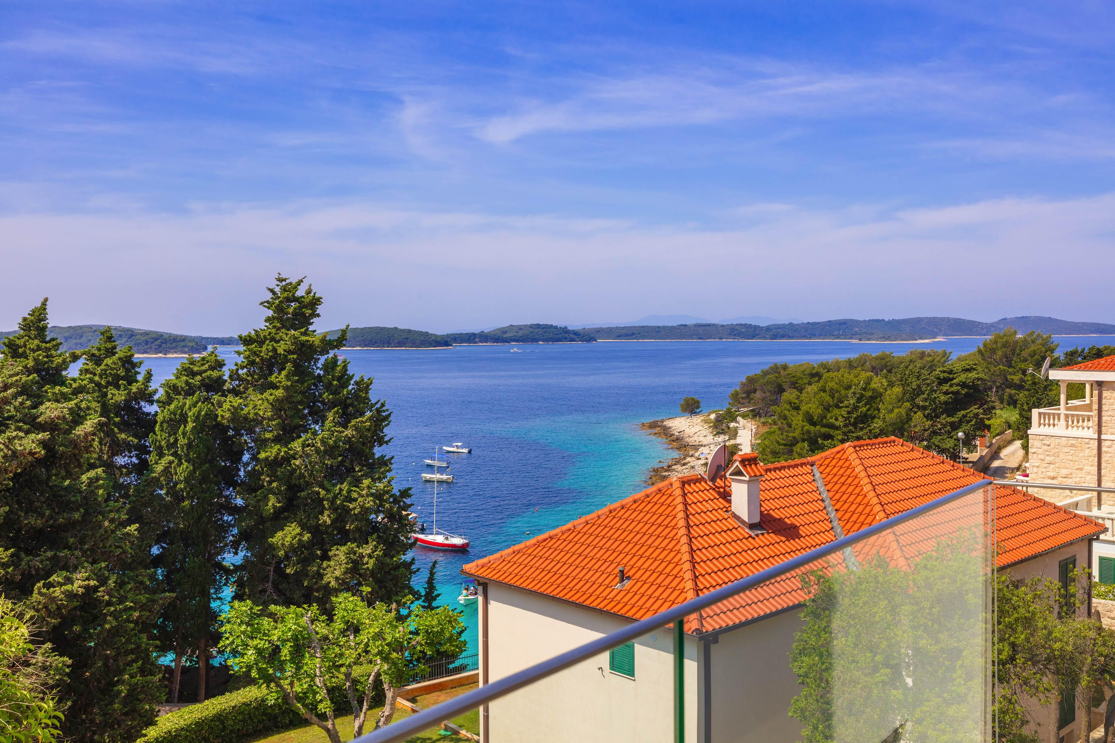 Pharia Hotel And Apartments - By The Beach Hvar Town Exterior foto