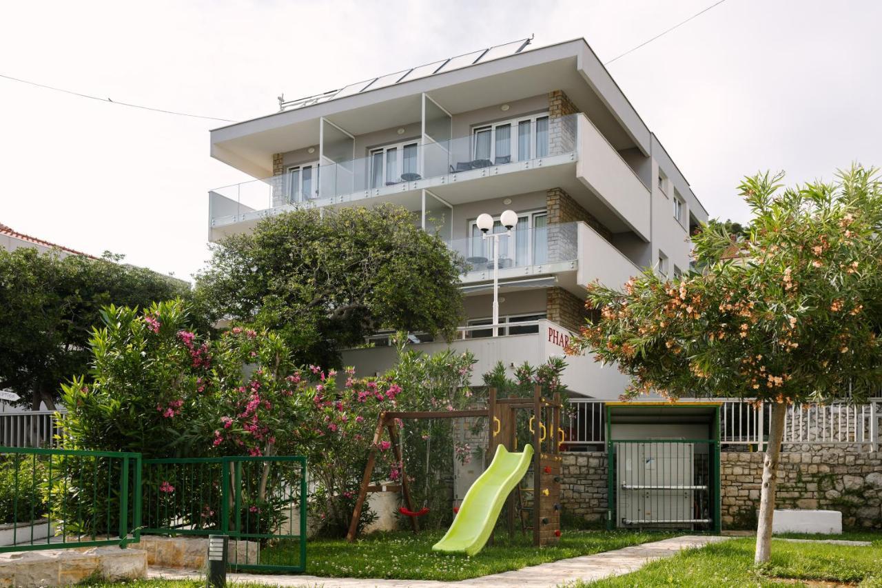Pharia Hotel And Apartments - By The Beach Hvar Town Exterior foto